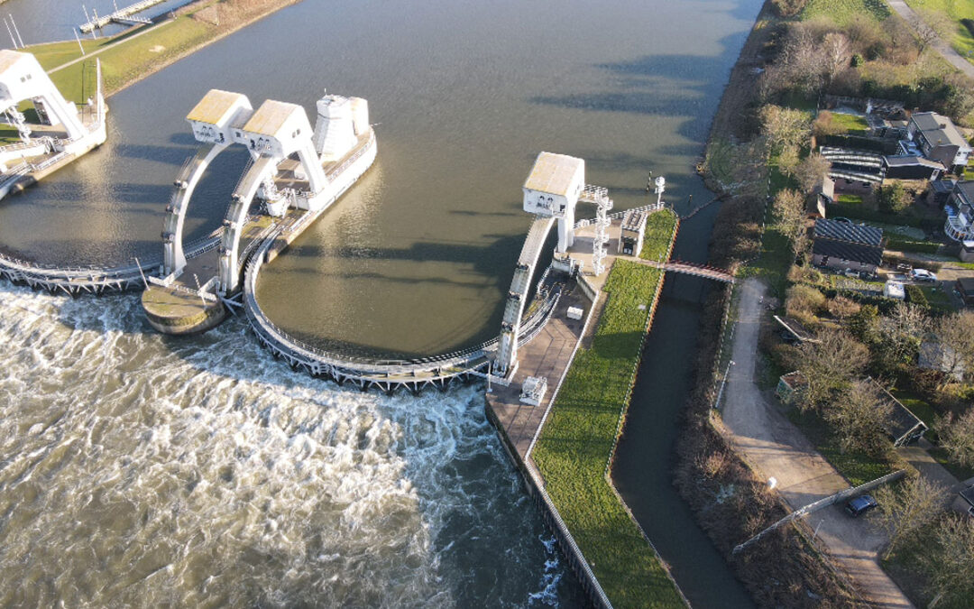 Hagestein – De Sluizen met een drone bekijken