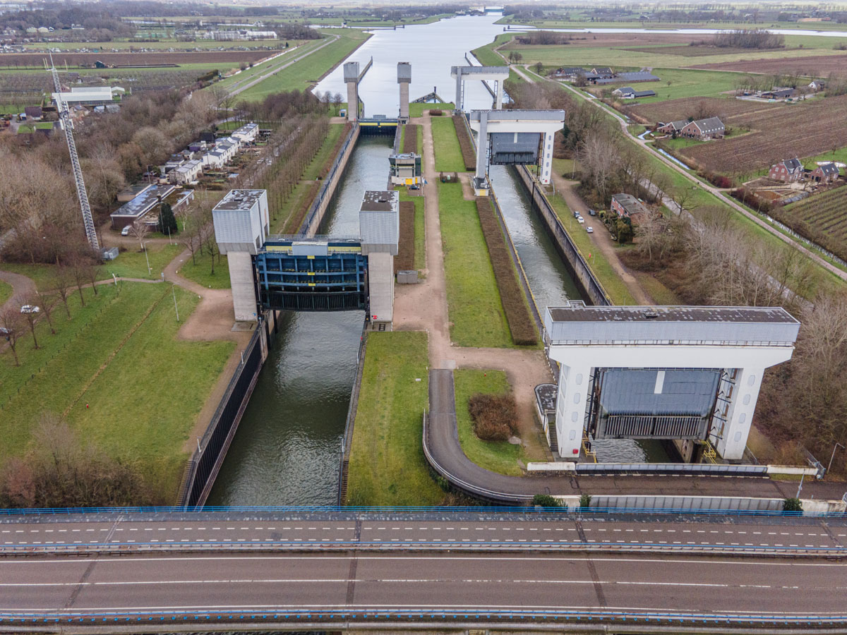 sluizen-wijk-bij-duurstede---amsterdam-rijnkaneel---de-mooiste-drone-plaatsen