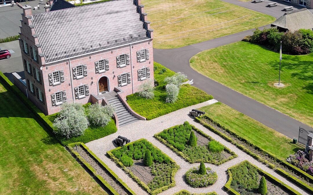 Ter Apel  – Kasteel/Kloosterboerderij