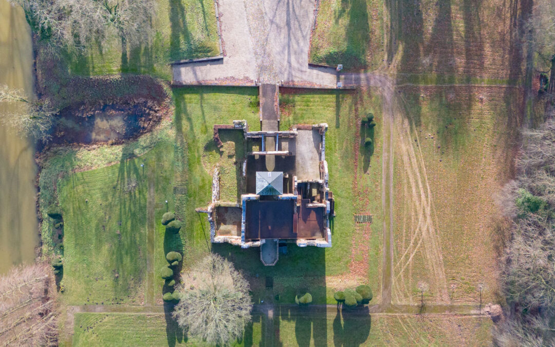 Kasteel Bleijenbeek in Afferden met je drone bekijken