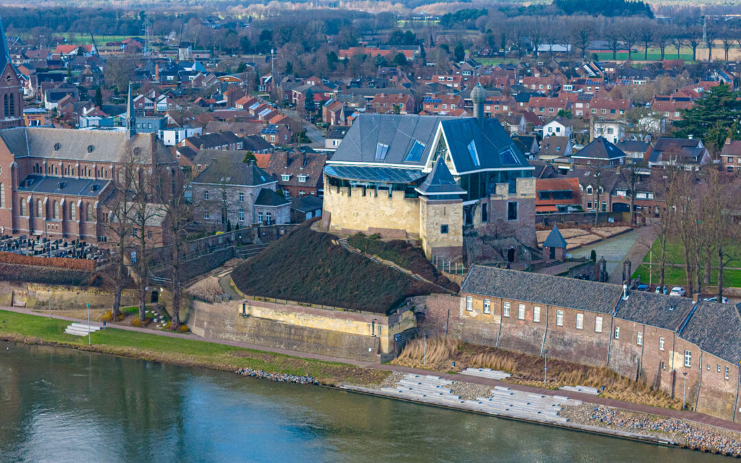 Drone vliegen bij Kasteel de Kevelberg in Kessel