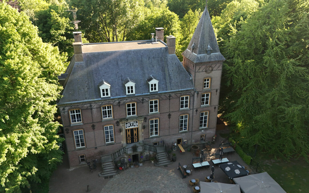 Haaren – Kasteel Haaren met een drone bekijken